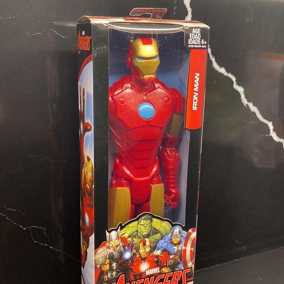 Iron Man Marvel Avengers toy Titan Hero Series Hasbro NWT - Picture 3 of 6